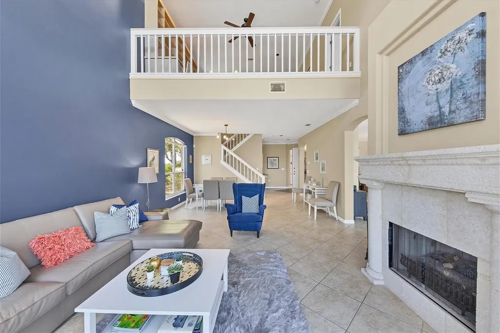 7263 Regina Royale Sarasota FL 34238