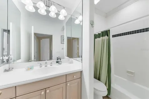 7263 Regina Royale Sarasota FL 34238