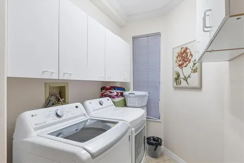 7263 Regina Royale Sarasota FL 34238