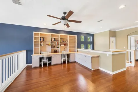 7263 Regina Royale Sarasota FL 34238