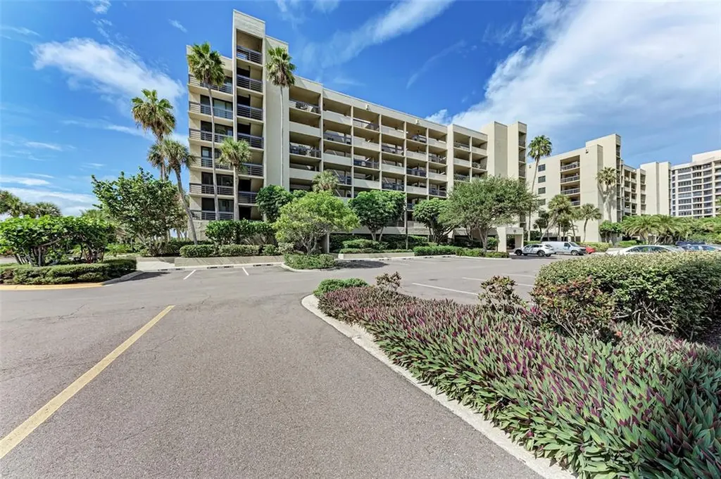1135 Gulf Of Mexico Drive Longboat Key FL 34228