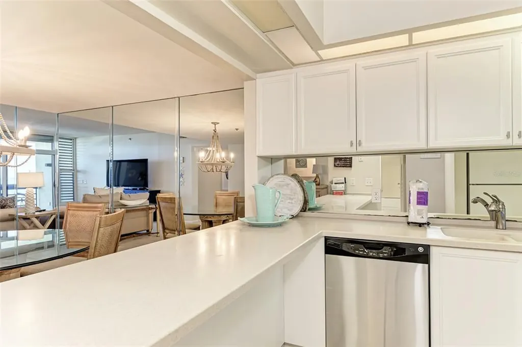 1135 Gulf Of Mexico Drive Longboat Key FL 34228