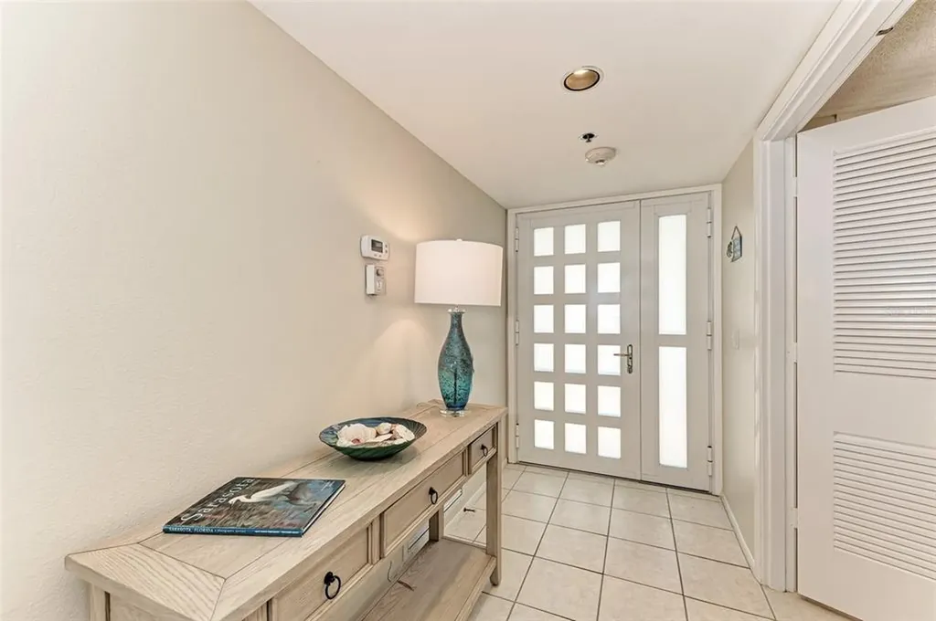 1135 Gulf Of Mexico Drive Longboat Key FL 34228