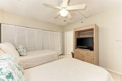 1135 Gulf Of Mexico Drive Longboat Key FL 34228