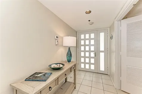 1135 Gulf Of Mexico Drive Longboat Key FL 34228