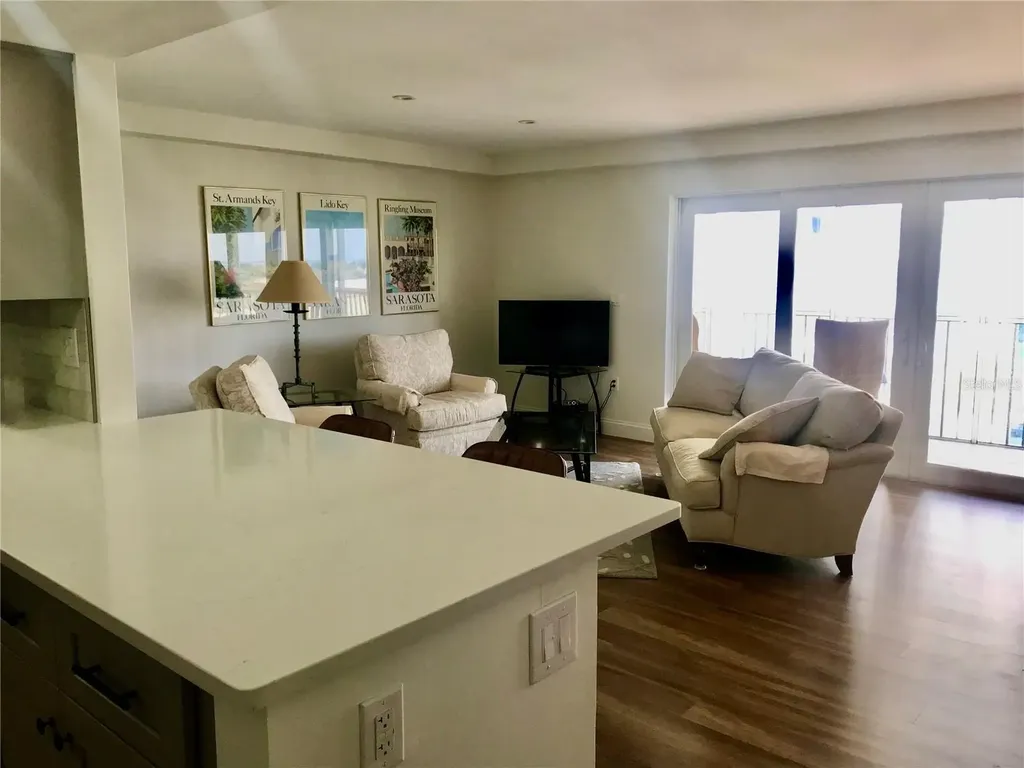 800 Benjamin Franklin Drive Sarasota FL 34236