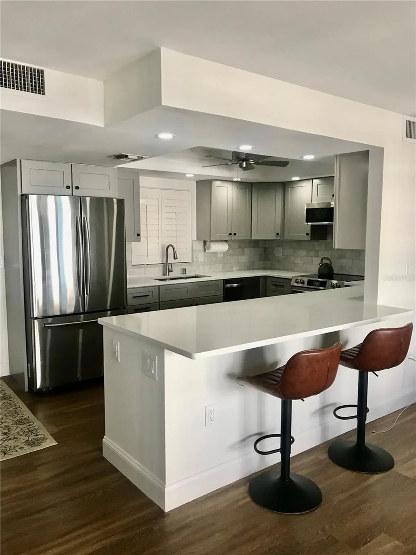 800 Benjamin Franklin Drive Sarasota FL 34236
