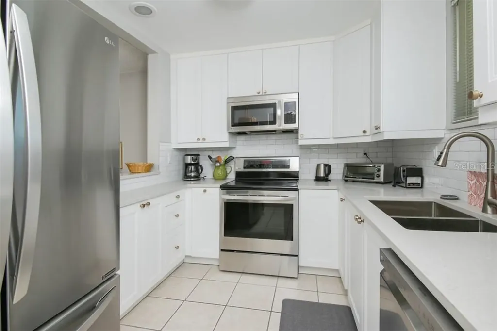 500 S Washington Drive Sarasota FL 34236