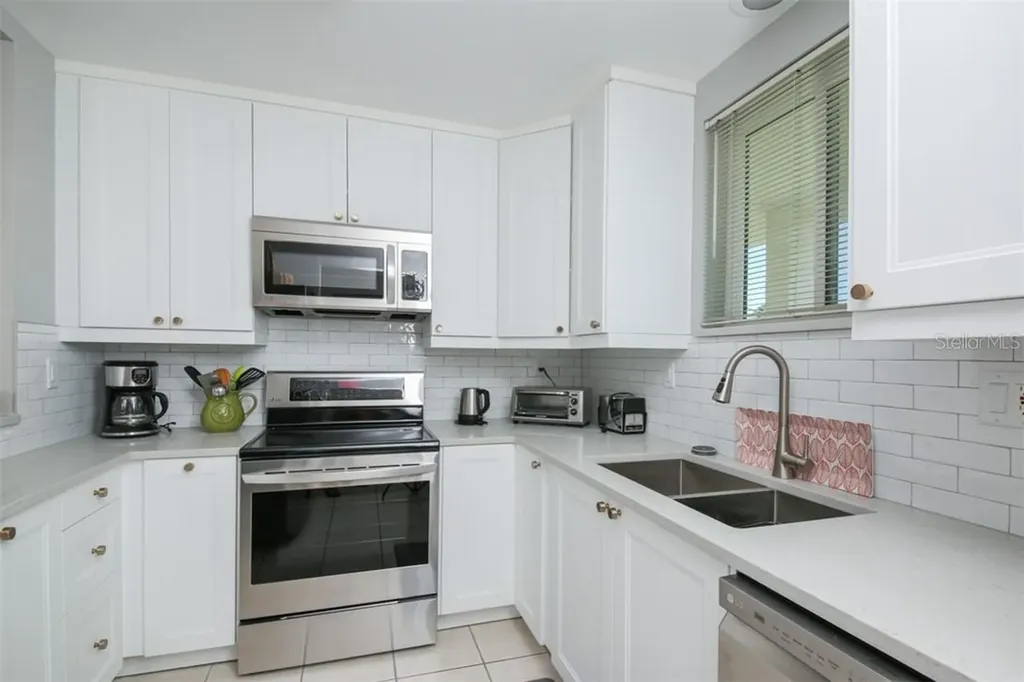 500 S Washington Drive Sarasota FL 34236