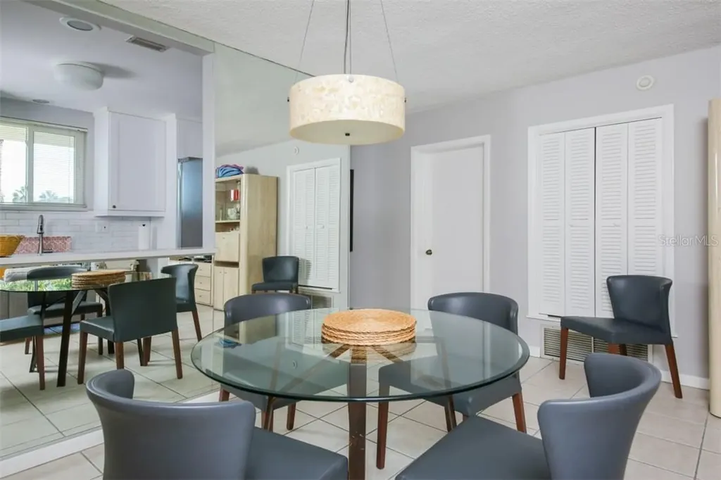500 S Washington Drive Sarasota FL 34236