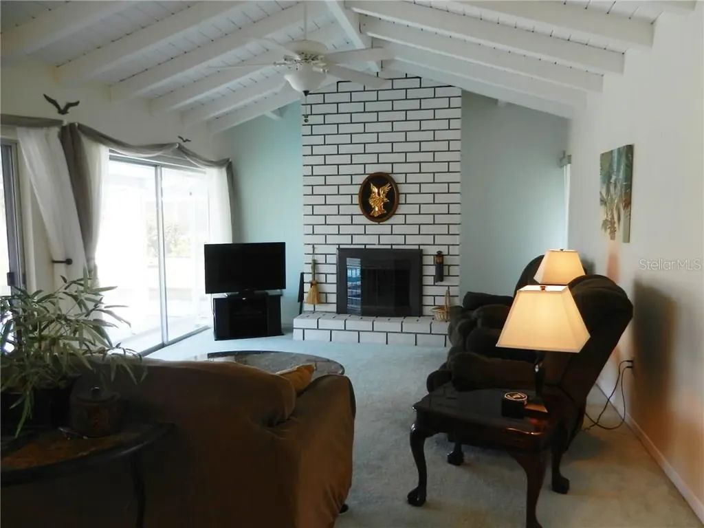 98 Caddy Road Rotonda West FL 33947