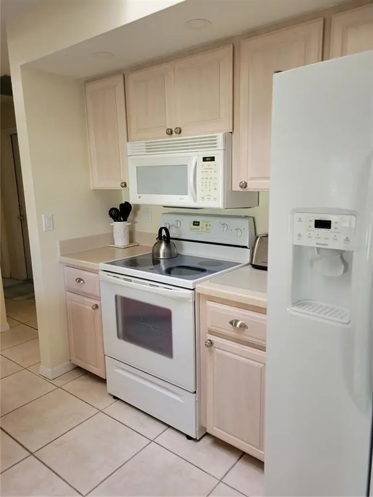 9400 New Martinsville Avenue Englewood FL 34224