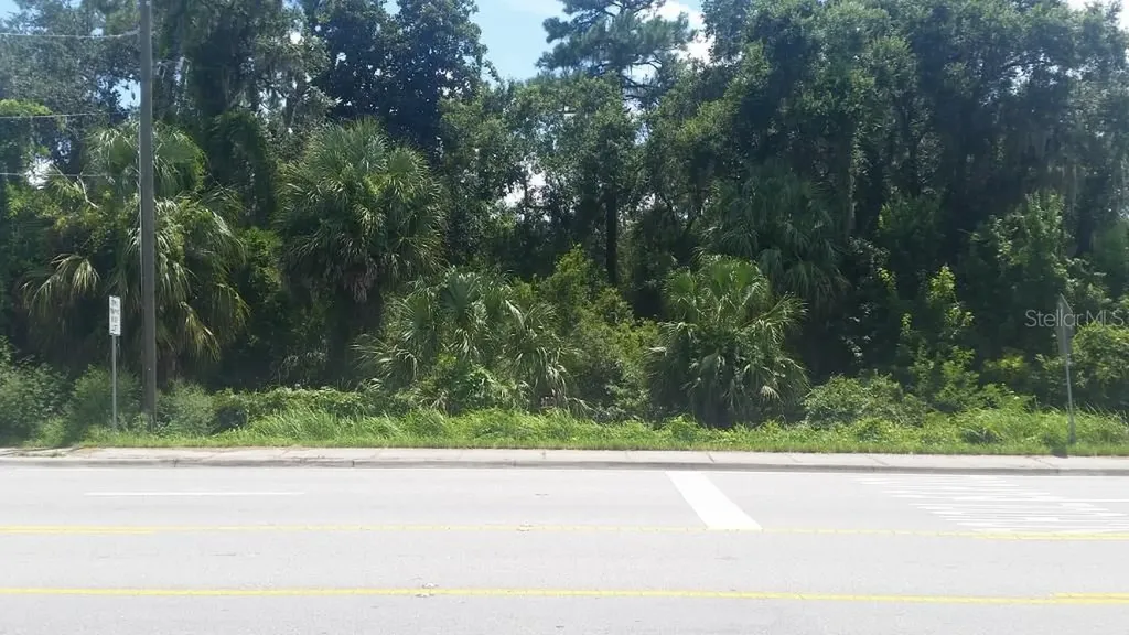 827 Debary Avenue Deltona FL 32725