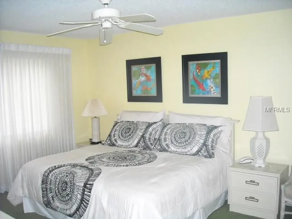 1700 Glenhouse Drive Sarasota FL 34231