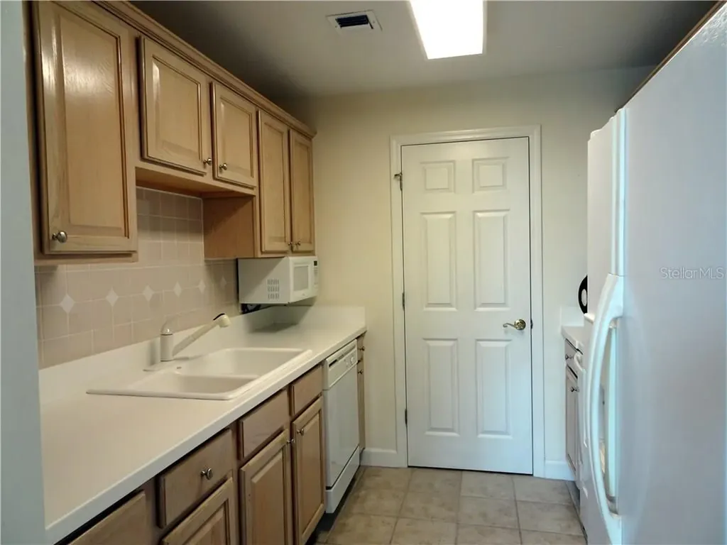 750 N Tamiami Trail Sarasota FL 34236