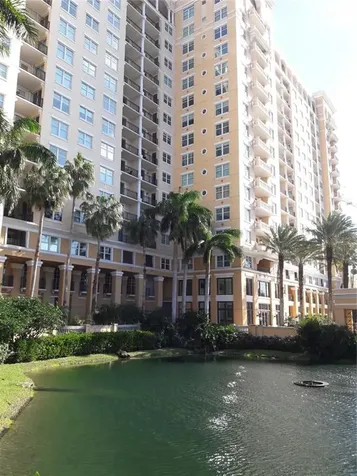 750 N Tamiami Trail Sarasota FL 34236