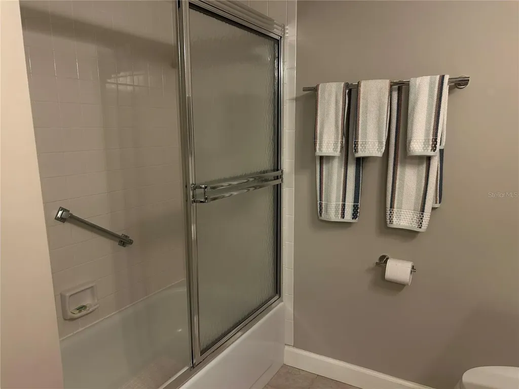 5662 Gardens Drive Sarasota FL 34243