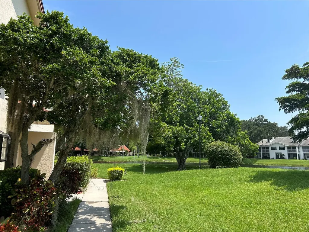 5662 Gardens Drive Sarasota FL 34243