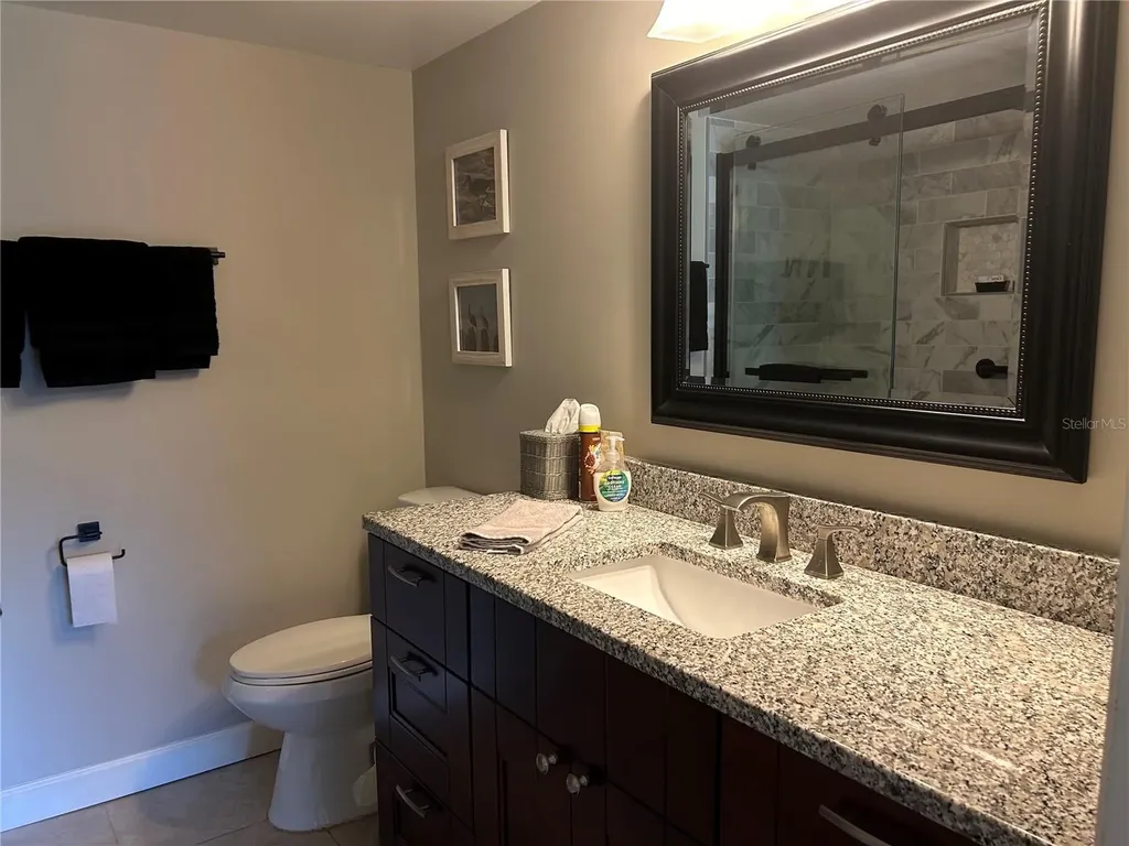 5662 Gardens Drive Sarasota FL 34243