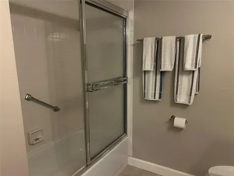 5662 Gardens Drive Sarasota FL 34243