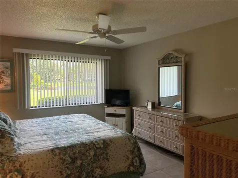 5662 Gardens Drive Sarasota FL 34243