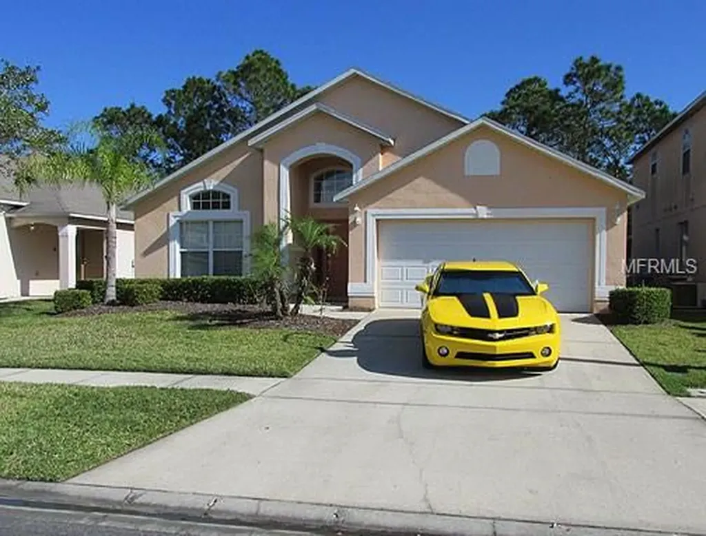 153 Castaway Beach Way Kissimmee FL 34746