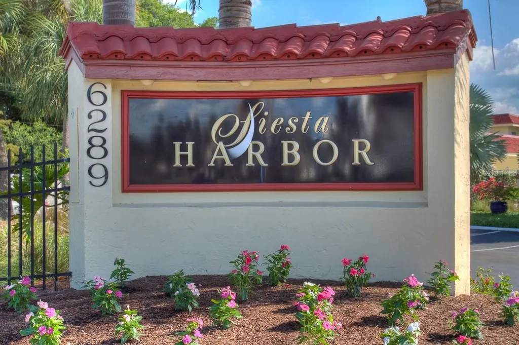 1250 N Portofino Drive Sarasota FL 34242