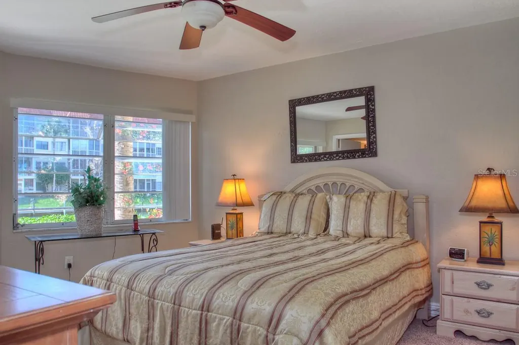 1250 N Portofino Drive Sarasota FL 34242
