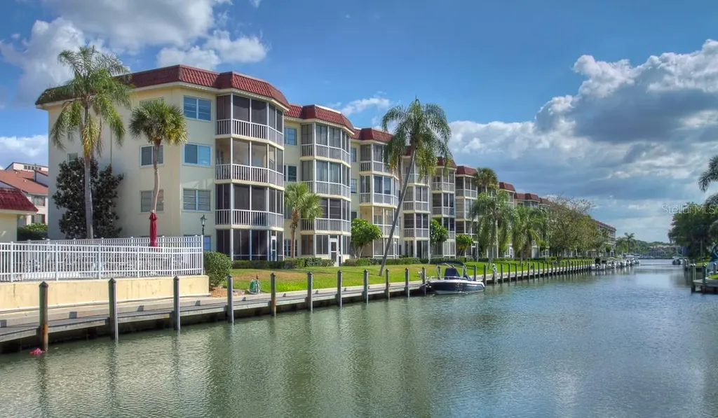 1250 N Portofino Drive Sarasota FL 34242