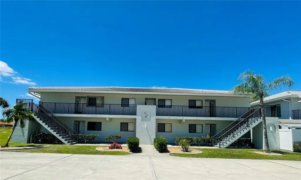 1211 Saxony Circle Punta Gorda FL 33983