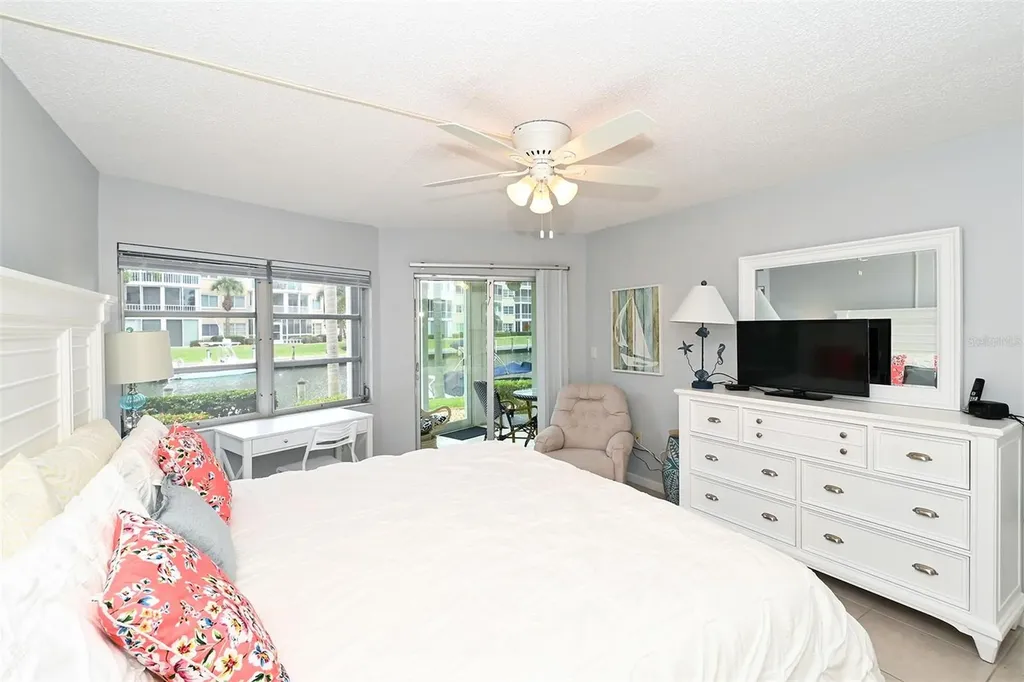 1257 S Portofino Drive Sarasota FL 34242