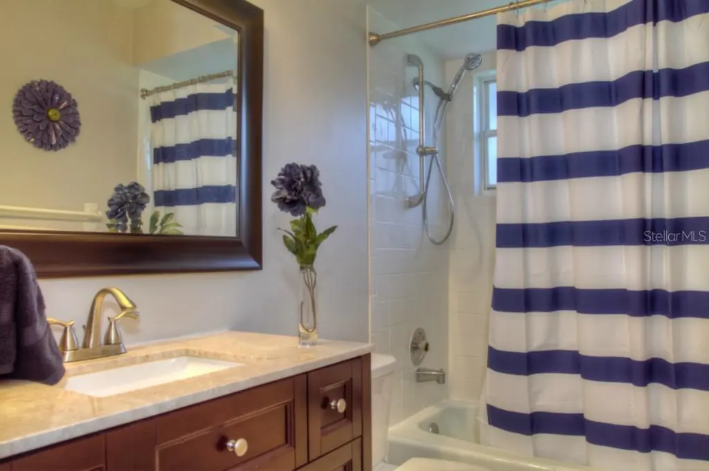 7093 Fairway Bend Lane Sarasota FL 34243