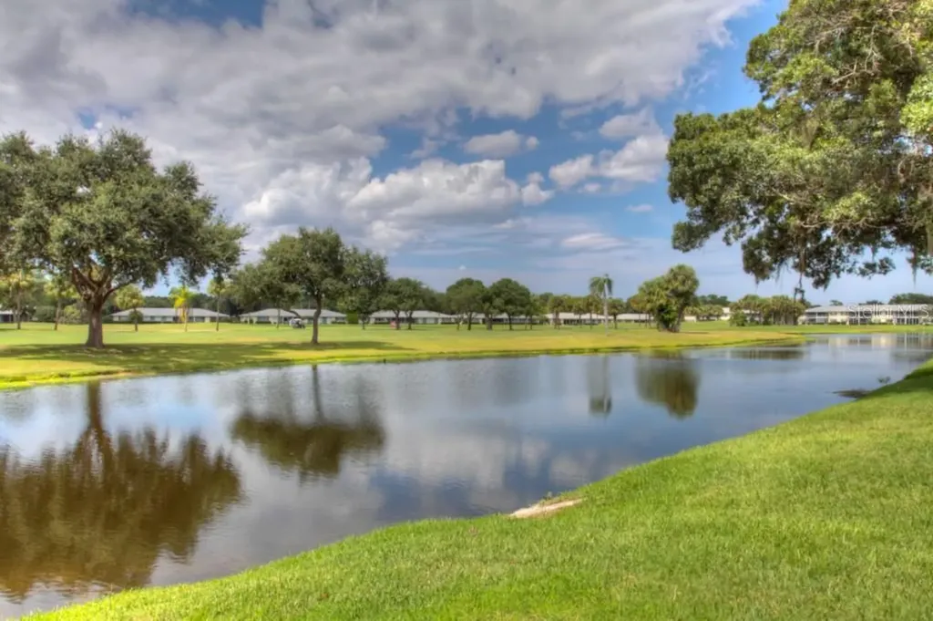 7093 Fairway Bend Lane Sarasota FL 34243