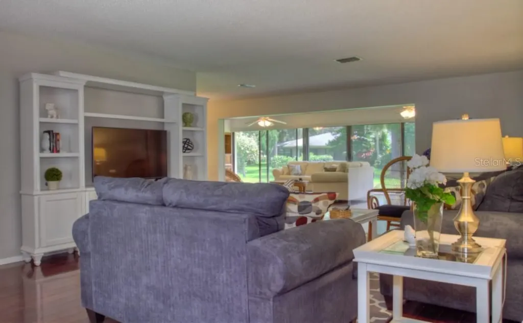 7093 Fairway Bend Lane Sarasota FL 34243