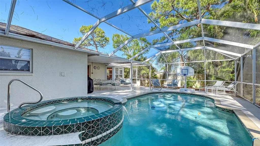 5753 New York Avenue Sarasota FL 34231