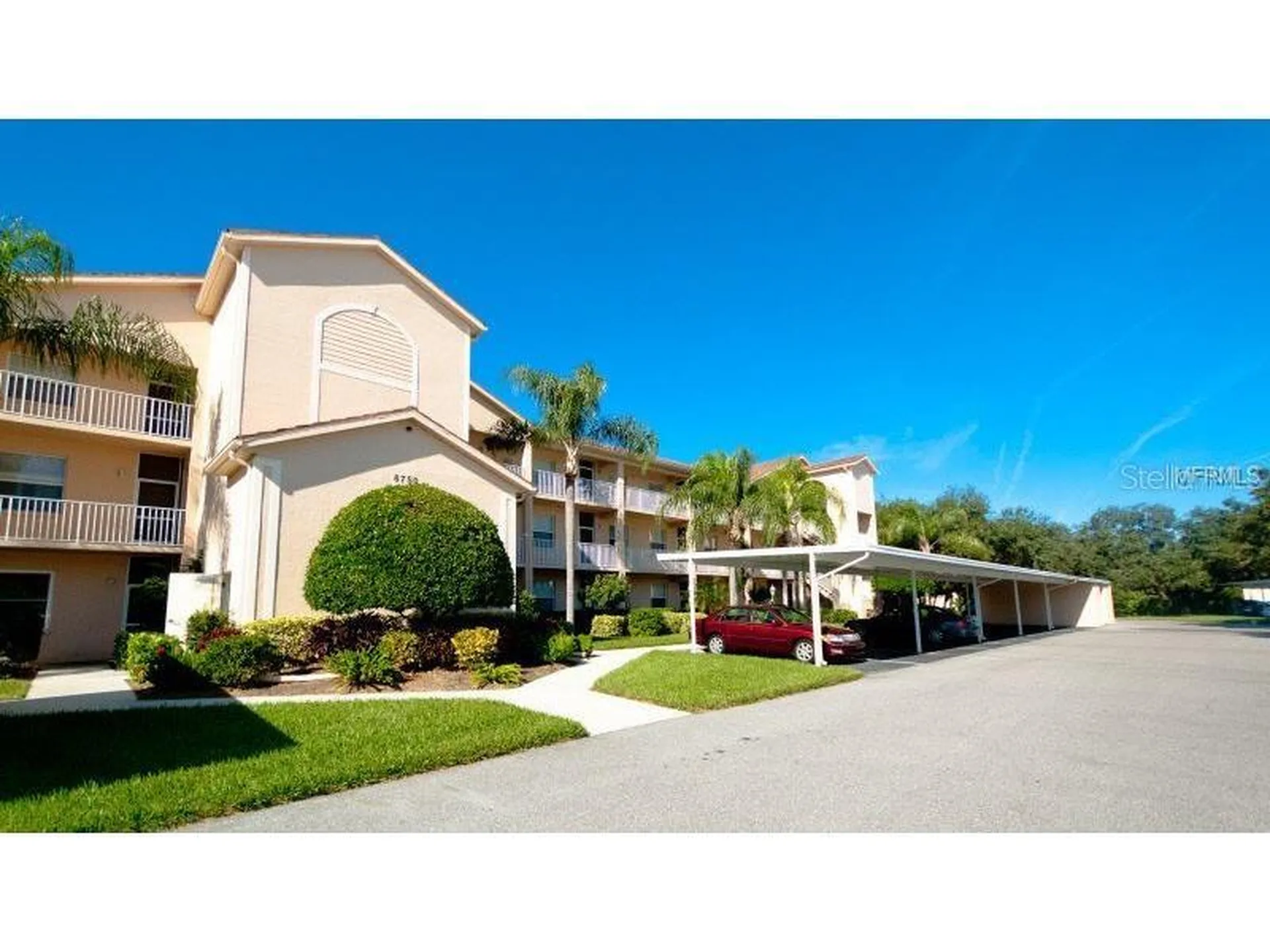 8735 Olde Hickory Avenue Sarasota FL 34238