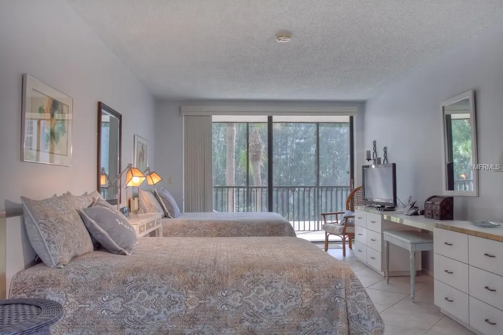 1925 Gulf Of Mexico Drive Longboat Key FL 34228