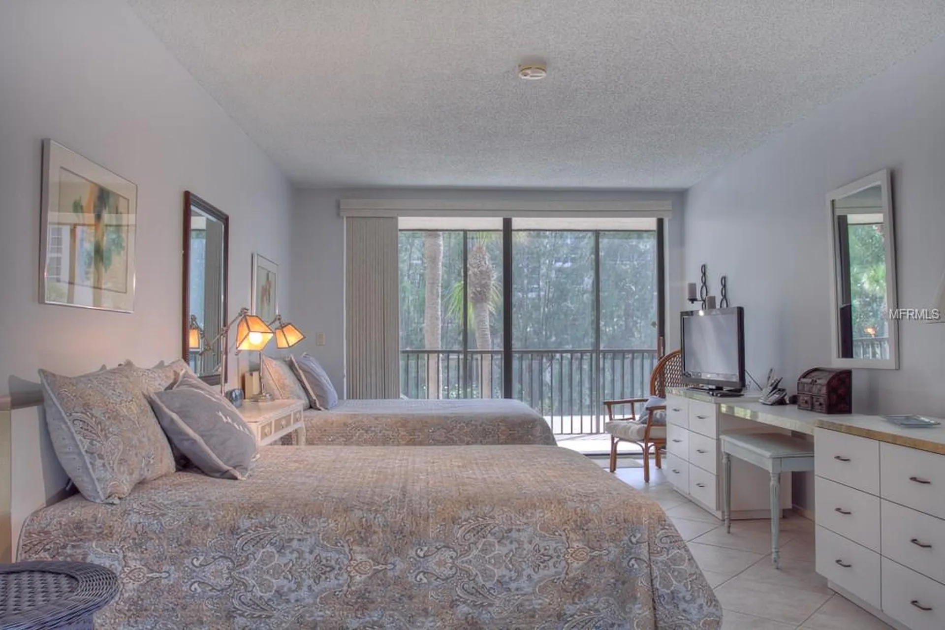 1925 Gulf Of Mexico Drive Longboat Key FL 34228