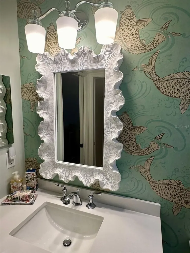 2319 Harbour Oaks Drive Longboat Key FL 34228