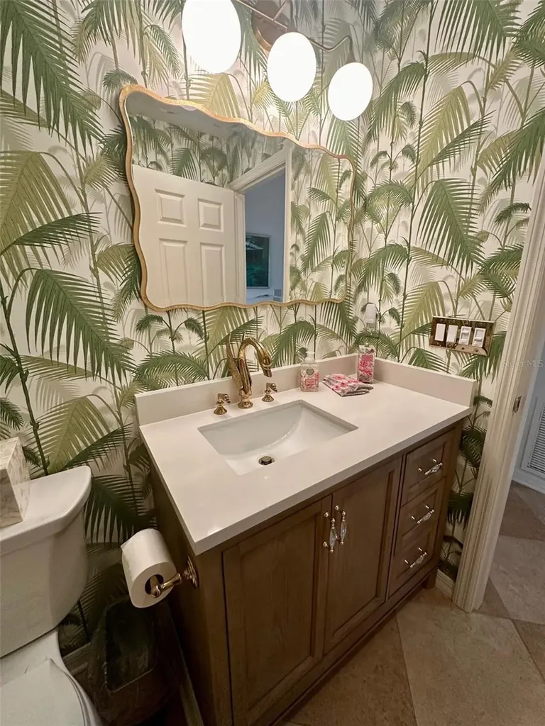 2319 Harbour Oaks Drive Longboat Key FL 34228