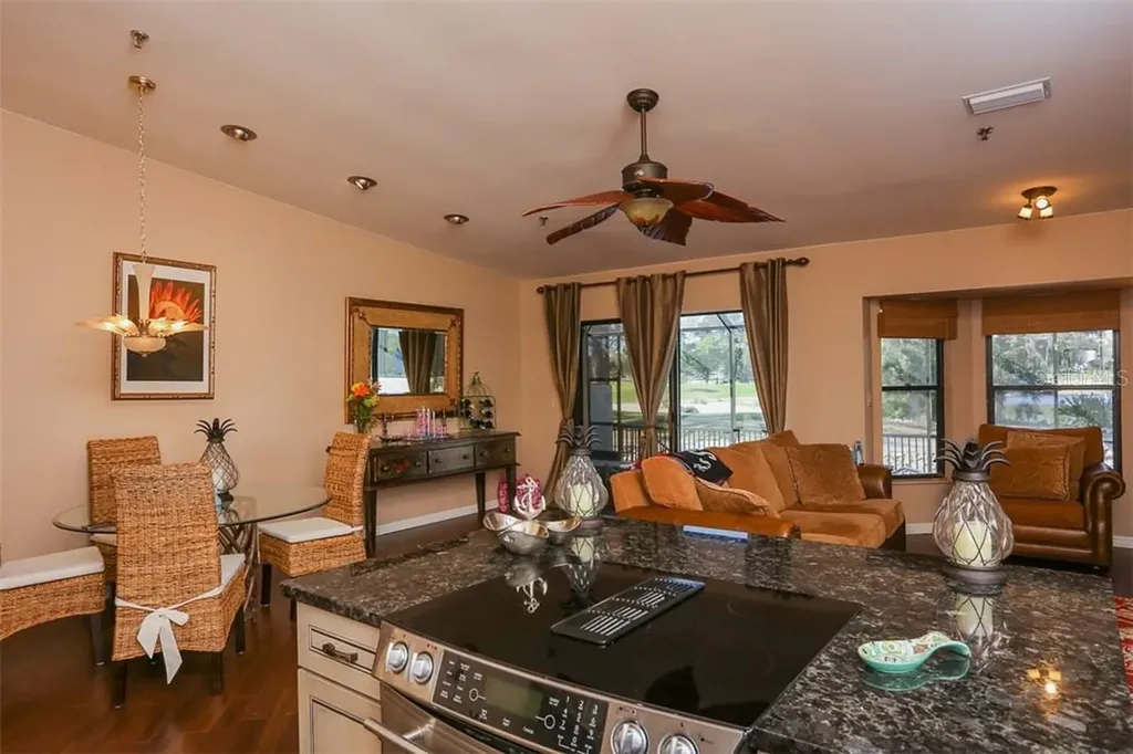 2319 Harbour Oaks Drive Longboat Key FL 34228