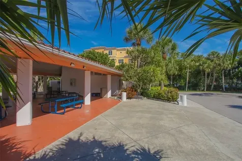 2319 Harbour Oaks Drive Longboat Key FL 34228