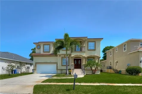 3041 59th Avenue S St Petersburg FL 33712