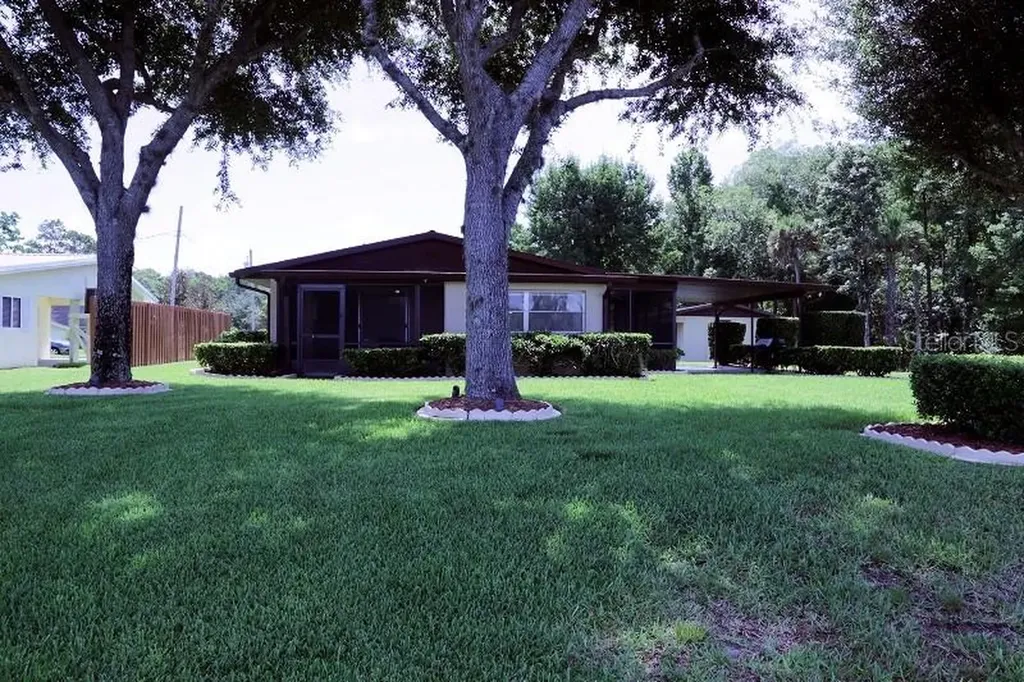 1891 Riveredge Drive Astor FL 32102