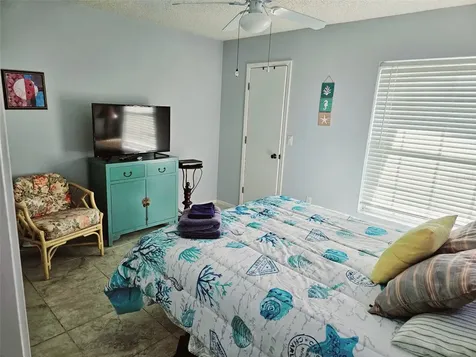 4107 41st Street W Bradenton FL 34205