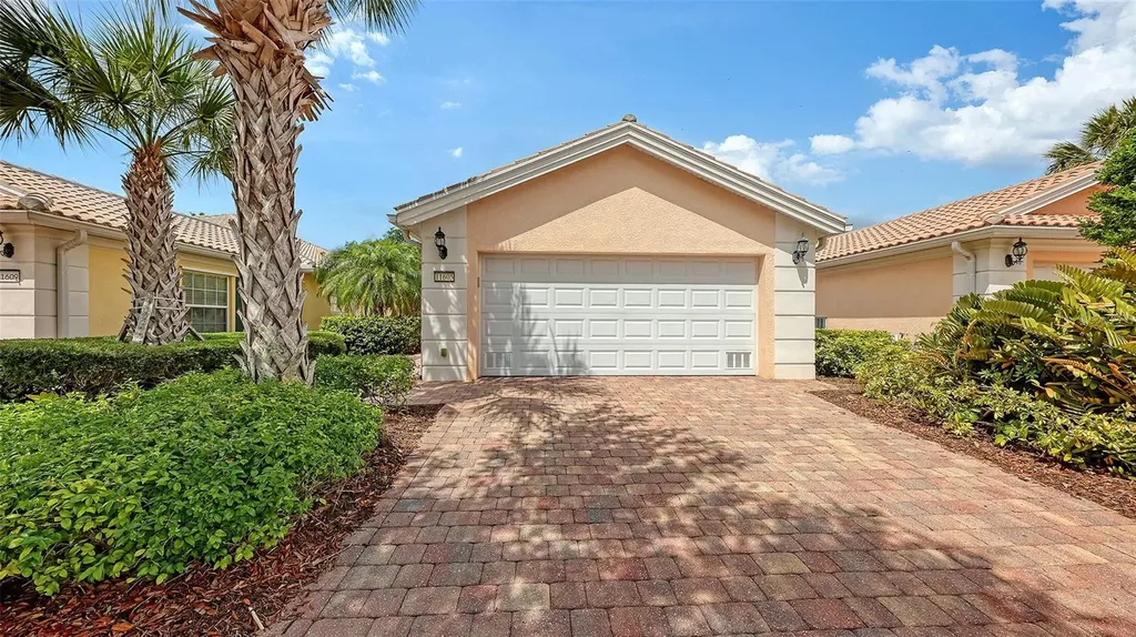 11605 Garessio Lane Sarasota FL 34238