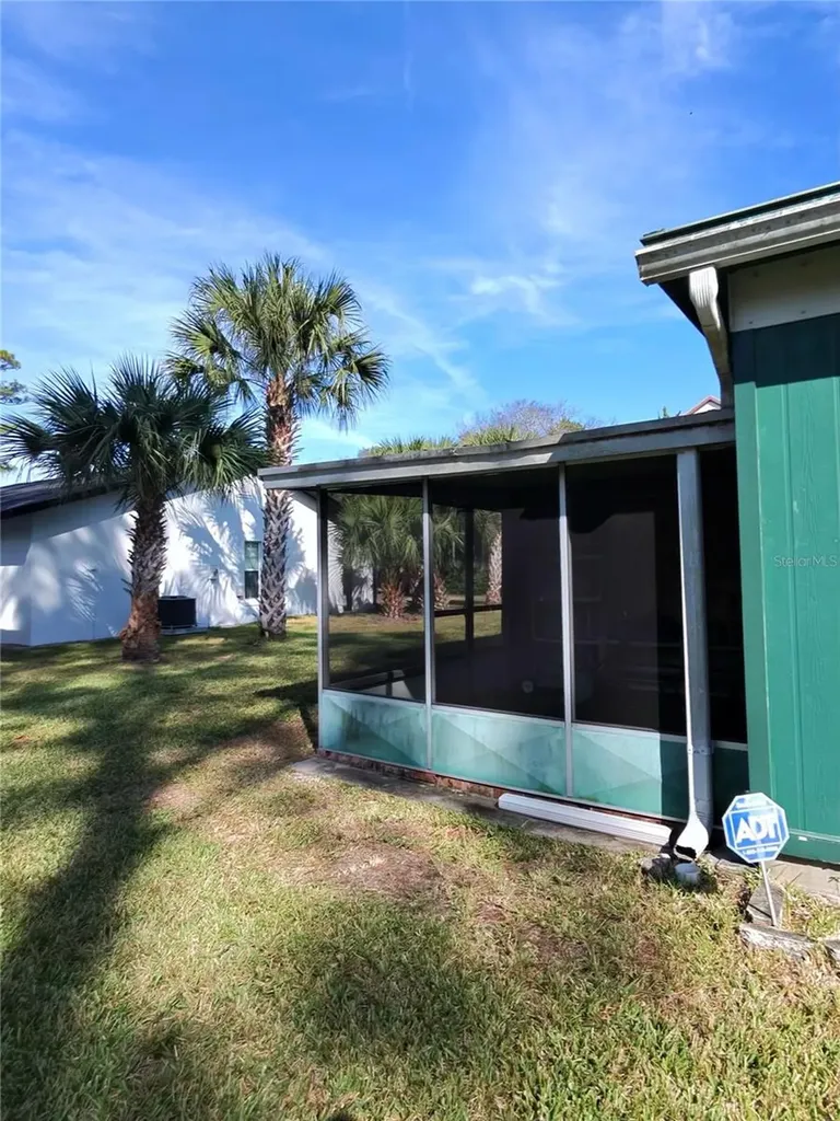 3 Crompton Place Palm Coast FL 32137