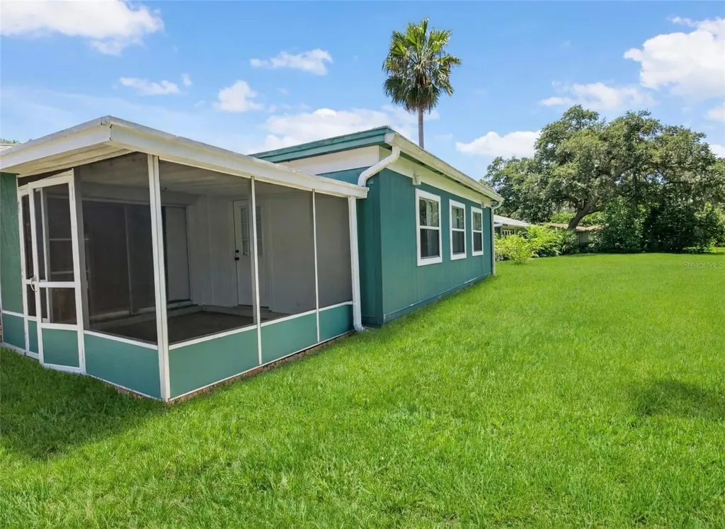 3 Crompton Place Palm Coast FL 32137