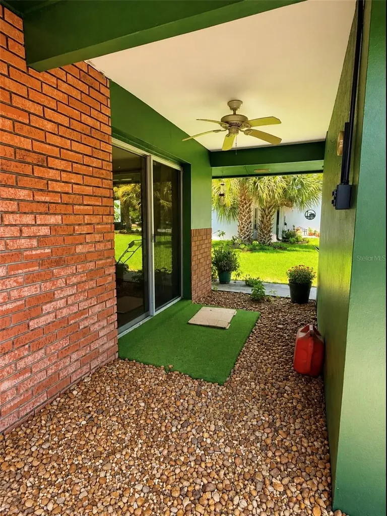 3 Crompton Place Palm Coast FL 32137