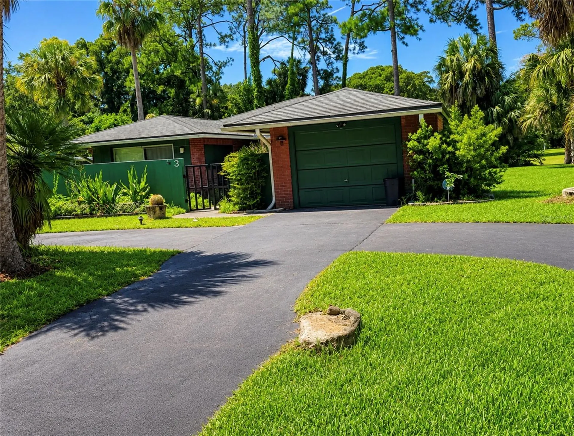 3 Crompton Place Palm Coast FL 32137